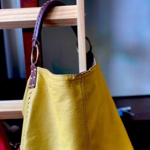 Lucky Brand mustard hobo